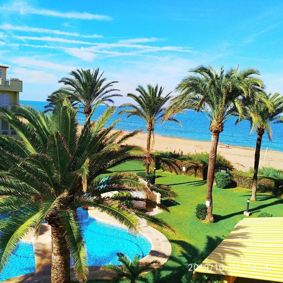 Estupendo Apartamento En Primera Linea De Playa Y Con Vistas Al Mar Dénia Buitenkant foto