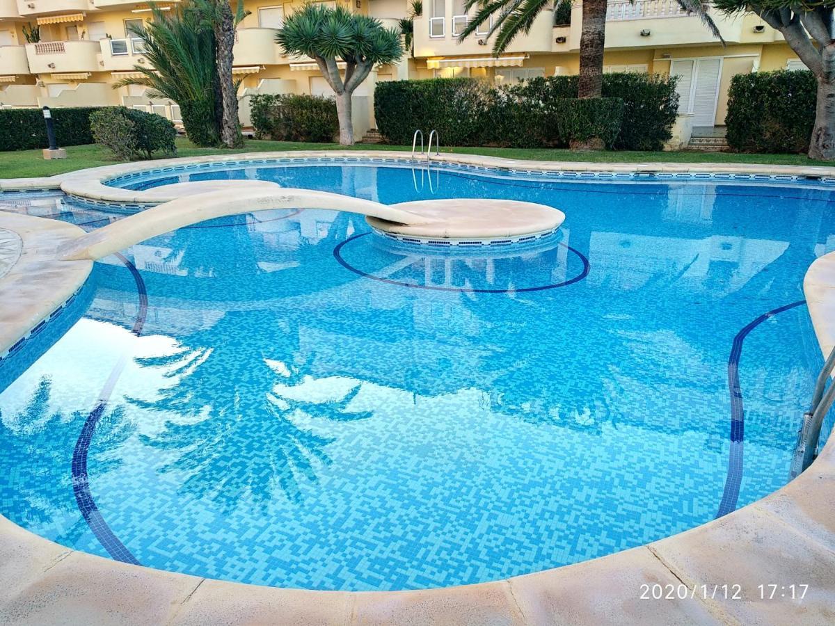 Estupendo Apartamento En Primera Linea De Playa Y Con Vistas Al Mar Dénia Buitenkant foto