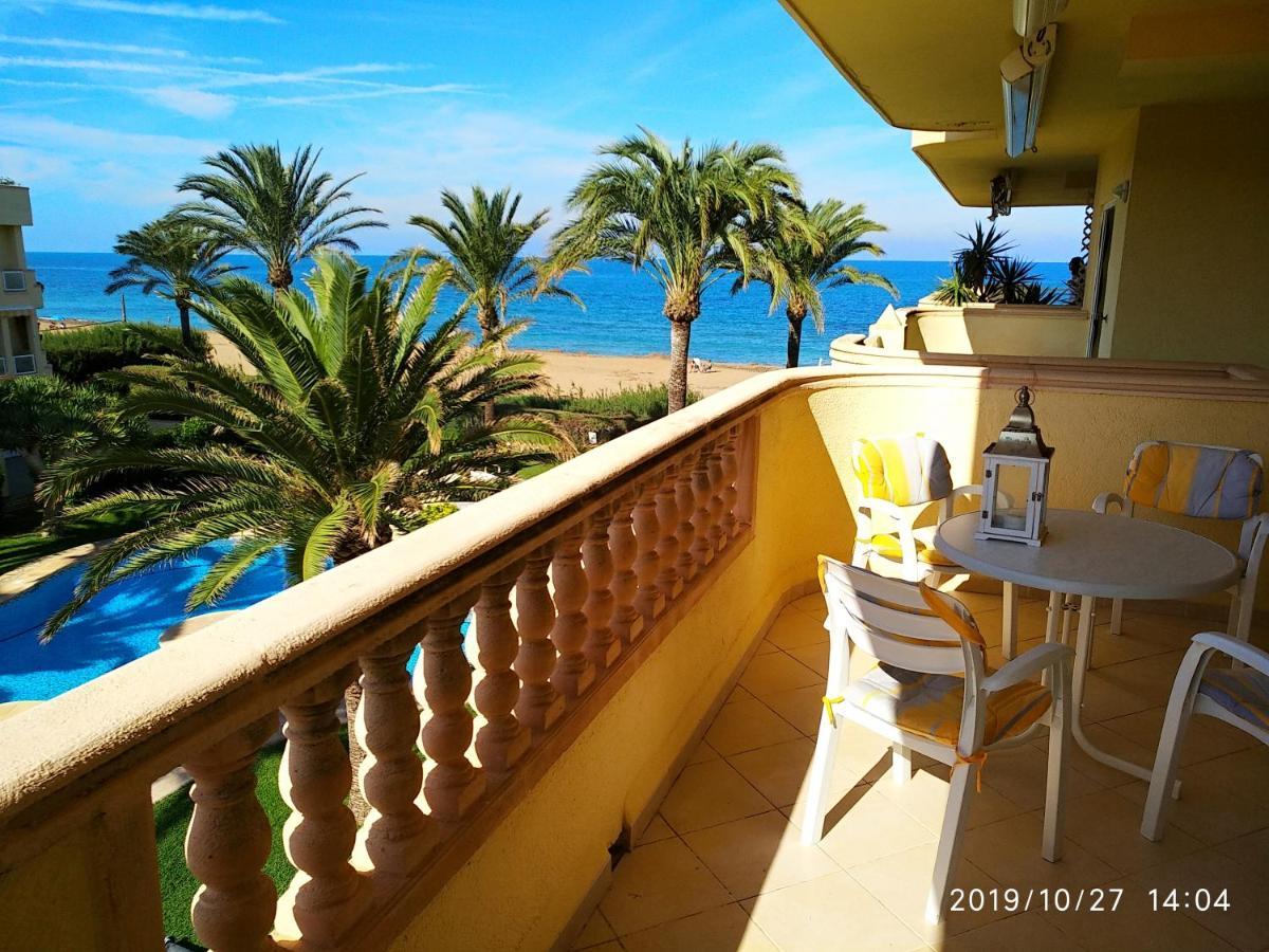 Estupendo Apartamento En Primera Linea De Playa Y Con Vistas Al Mar Dénia Buitenkant foto