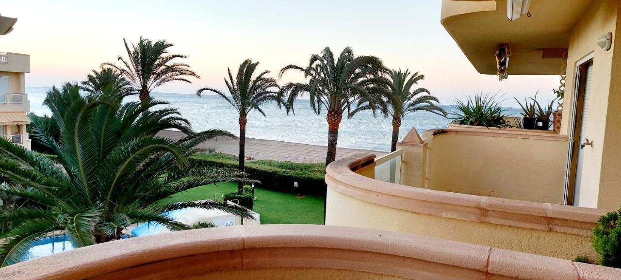 Estupendo Apartamento En Primera Linea De Playa Y Con Vistas Al Mar Dénia Buitenkant foto