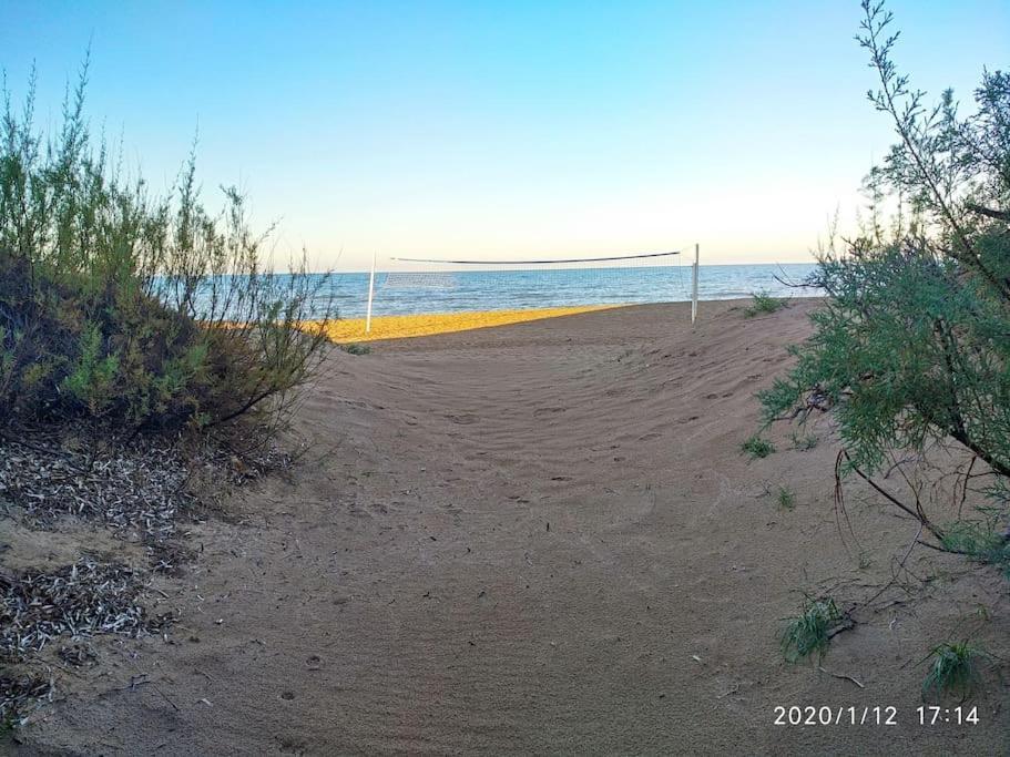 Estupendo Apartamento En Primera Linea De Playa Y Con Vistas Al Mar Dénia Buitenkant foto
