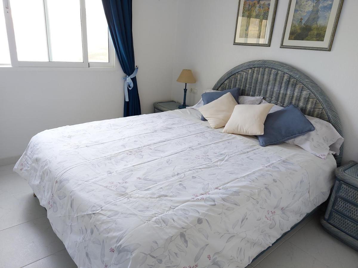 Estupendo Apartamento En Primera Linea De Playa Y Con Vistas Al Mar Dénia Buitenkant foto
