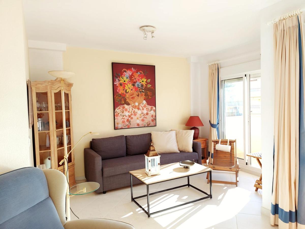 Estupendo Apartamento En Primera Linea De Playa Y Con Vistas Al Mar Dénia Buitenkant foto