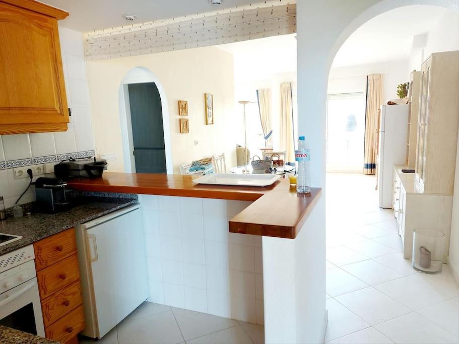 Estupendo Apartamento En Primera Linea De Playa Y Con Vistas Al Mar Dénia Buitenkant foto